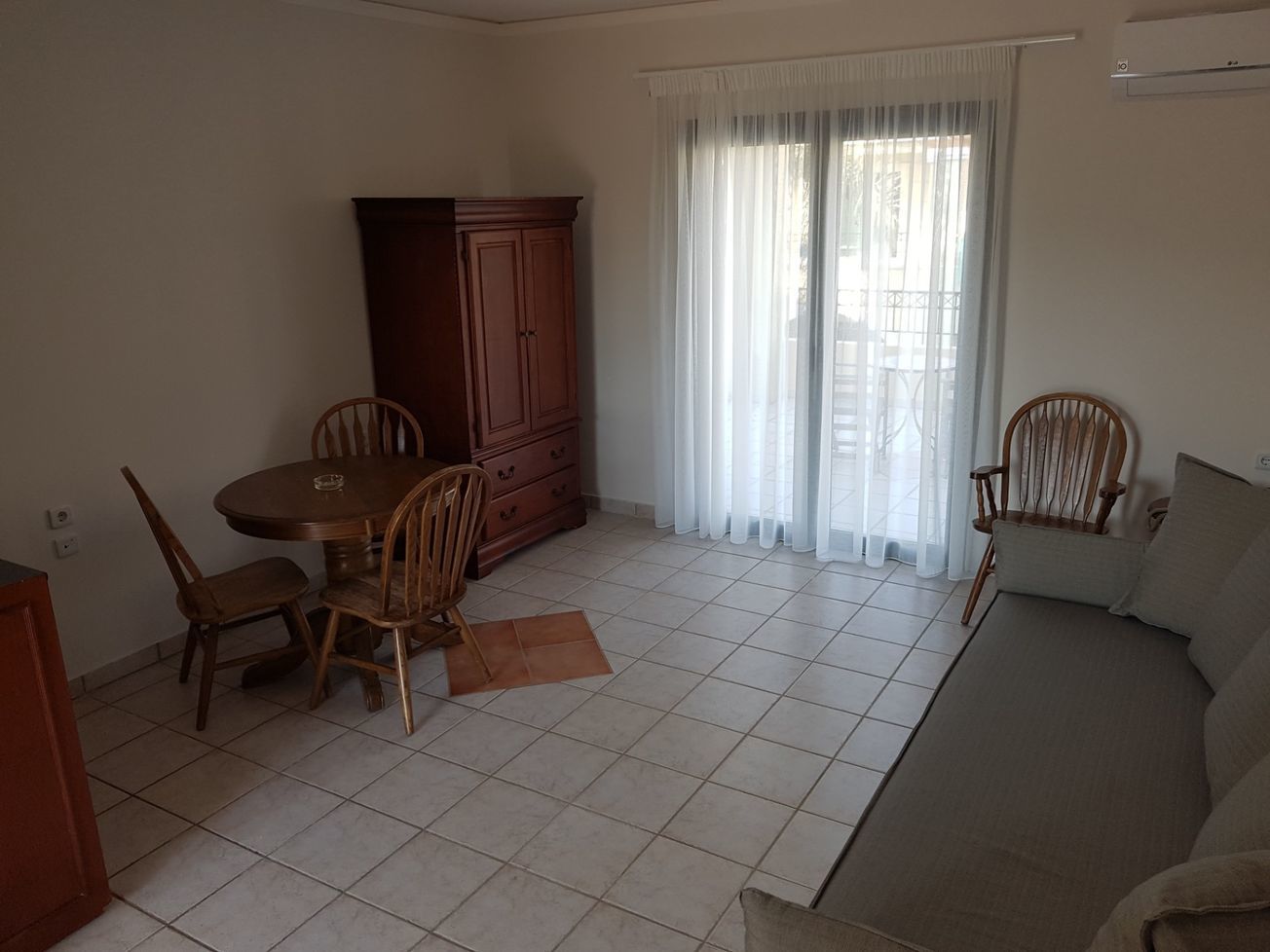 Mezzonate_-_Family_room_1